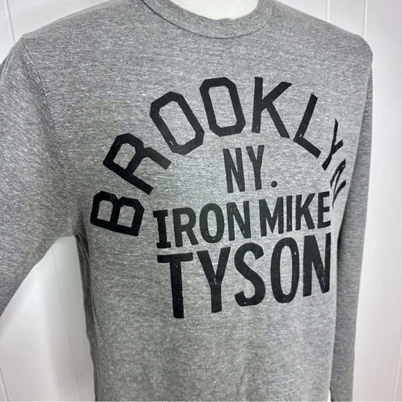Mike Tyson Roots of Fight Under Armour Sweatshirt - Picture 6 of 10